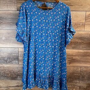 Southern Stitch Ladies Blue Floral Dress Size M, NWT